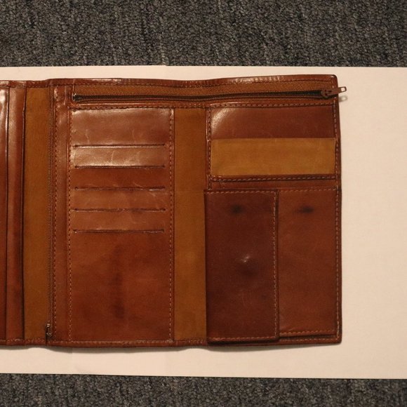 Andrea Saccardi Wallet 7 5/16" x 4 7/16" - Picture 6 of 8